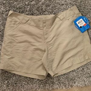 Columbia Shorts Size L